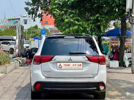 Outlander 2.0L Premium (Bảng đặc biệt - Speccial Edition)1783731833827_9101278399305042429_g2083180601853021531_e92c9c59b638a873abd8c9bd3c88b9e2