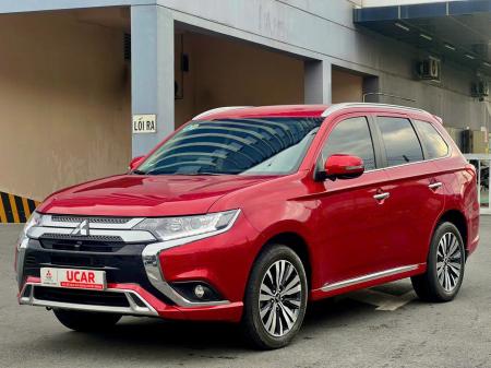 Mitsubishi Outlander - Màu Đỏ - Năm 2022