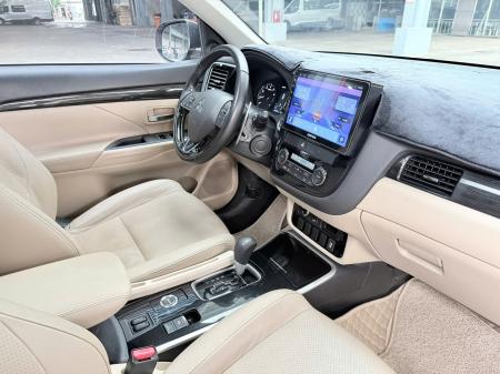 Mitsubishi Outlander 2.4L - Pre Năm 20181791191873738_7960392071502202094_7960392071502202094_2e6151f2af845dd68834b16f19bb3a10