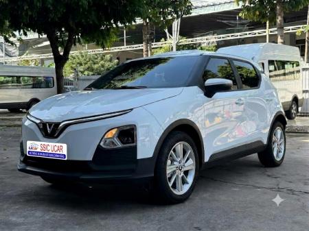 Vinfast VF5 Plus Trắng Năm 2026